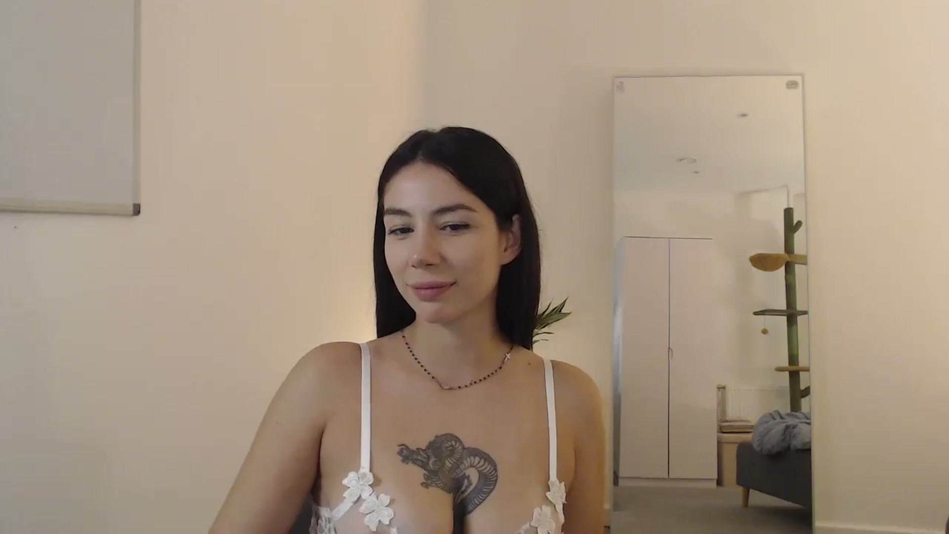 Gallery image thumbnail from anacardi's myfreecams stream on, 10/07/2024, 22:54 image 17 of 20