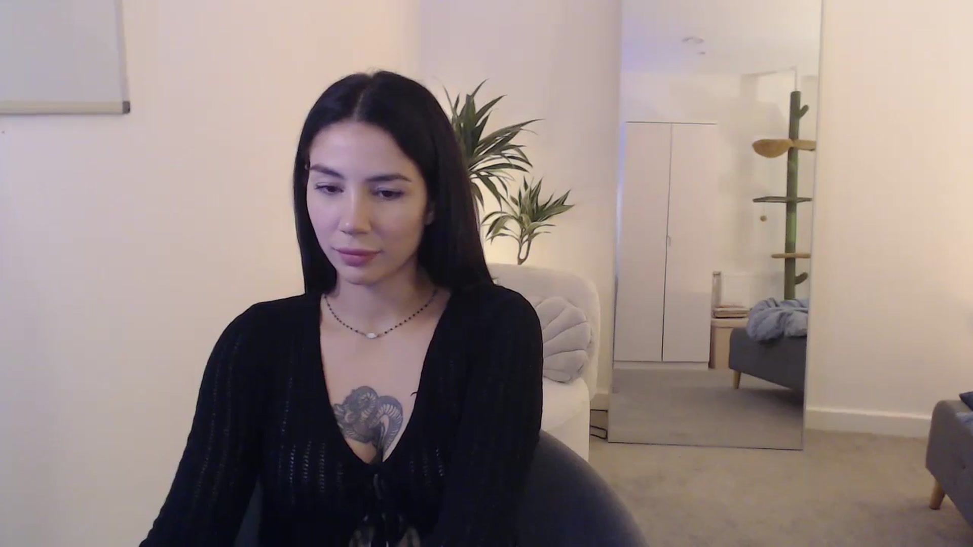 Gallery image thumbnail from anacardi's myfreecams stream on, 10/07/2024, 22:54 image 8 of 20