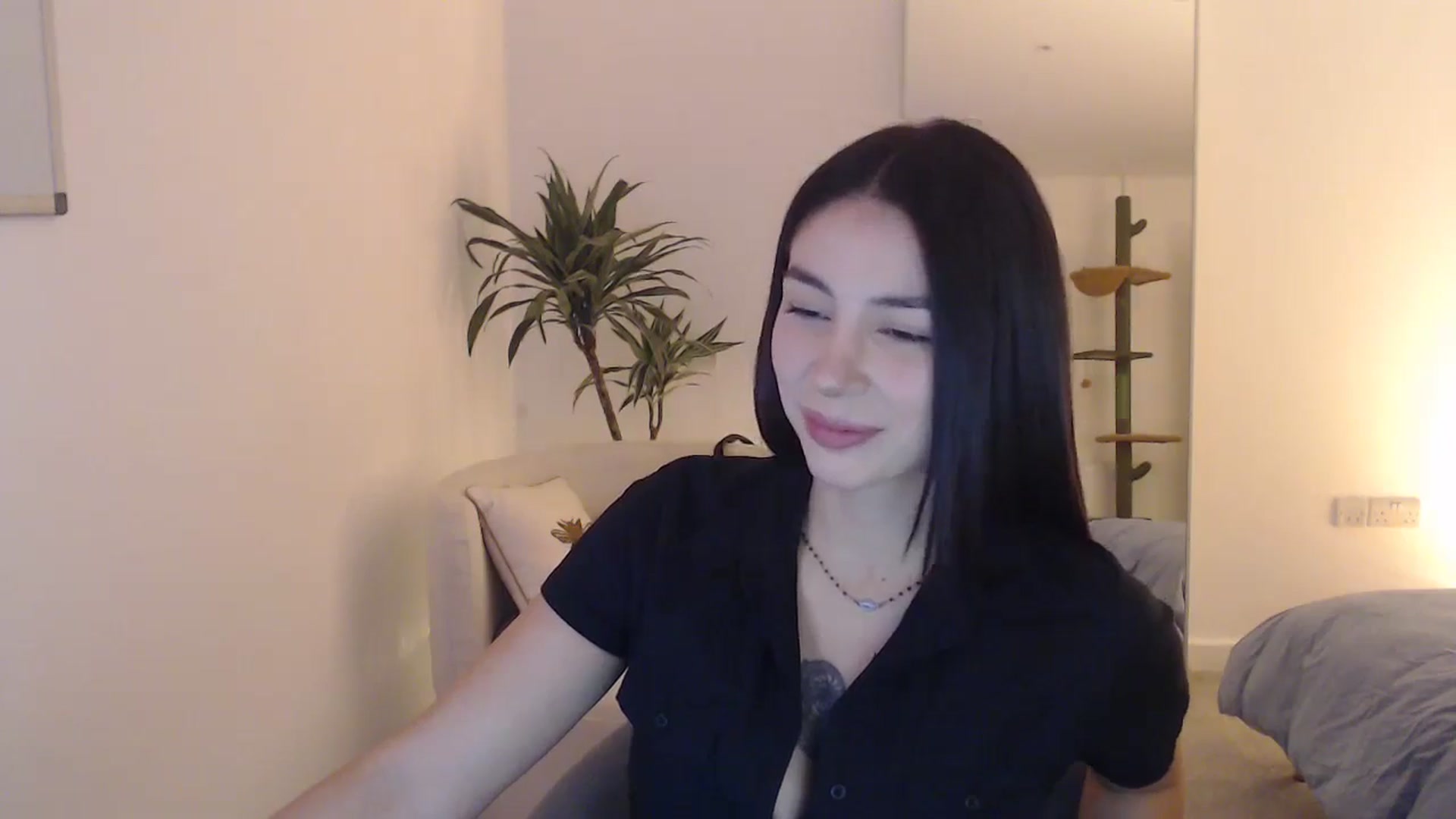 Gallery image thumbnail from anacardi's myfreecams stream on, 10/12/2024, 18:06 image 8 of 20