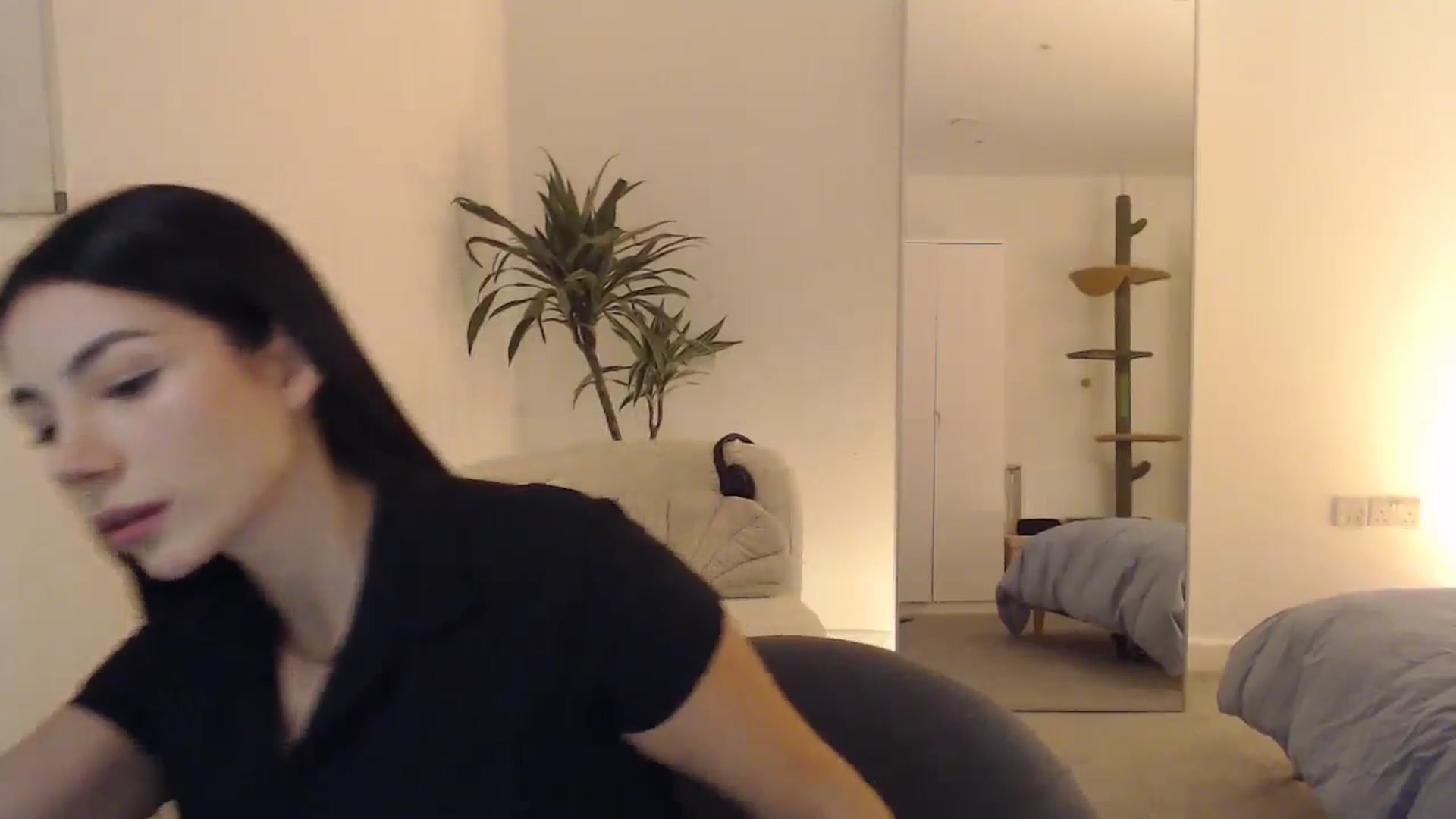 Gallery image thumbnail from anacardi's myfreecams stream on, 10/12/2024, 18:06 image 12 of 20