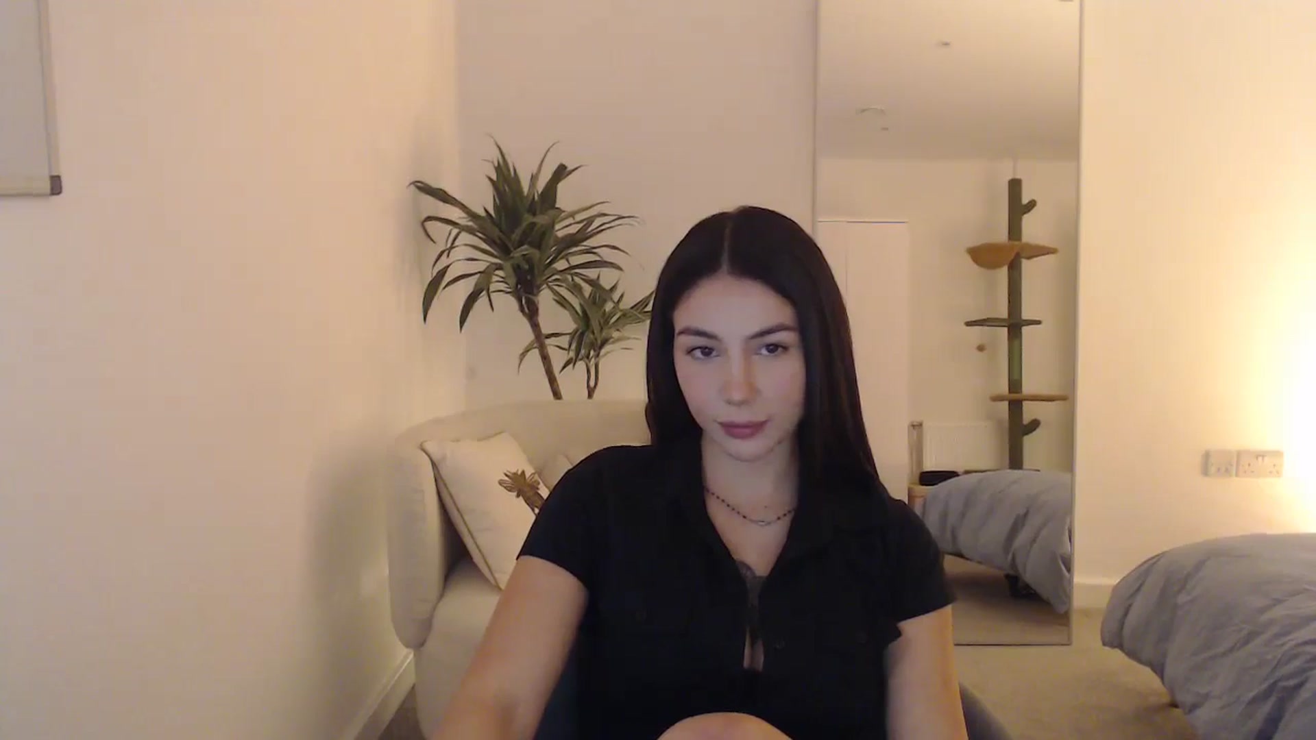 Gallery image thumbnail from anacardi's myfreecams stream on, 10/12/2024, 18:06 image 10 of 20