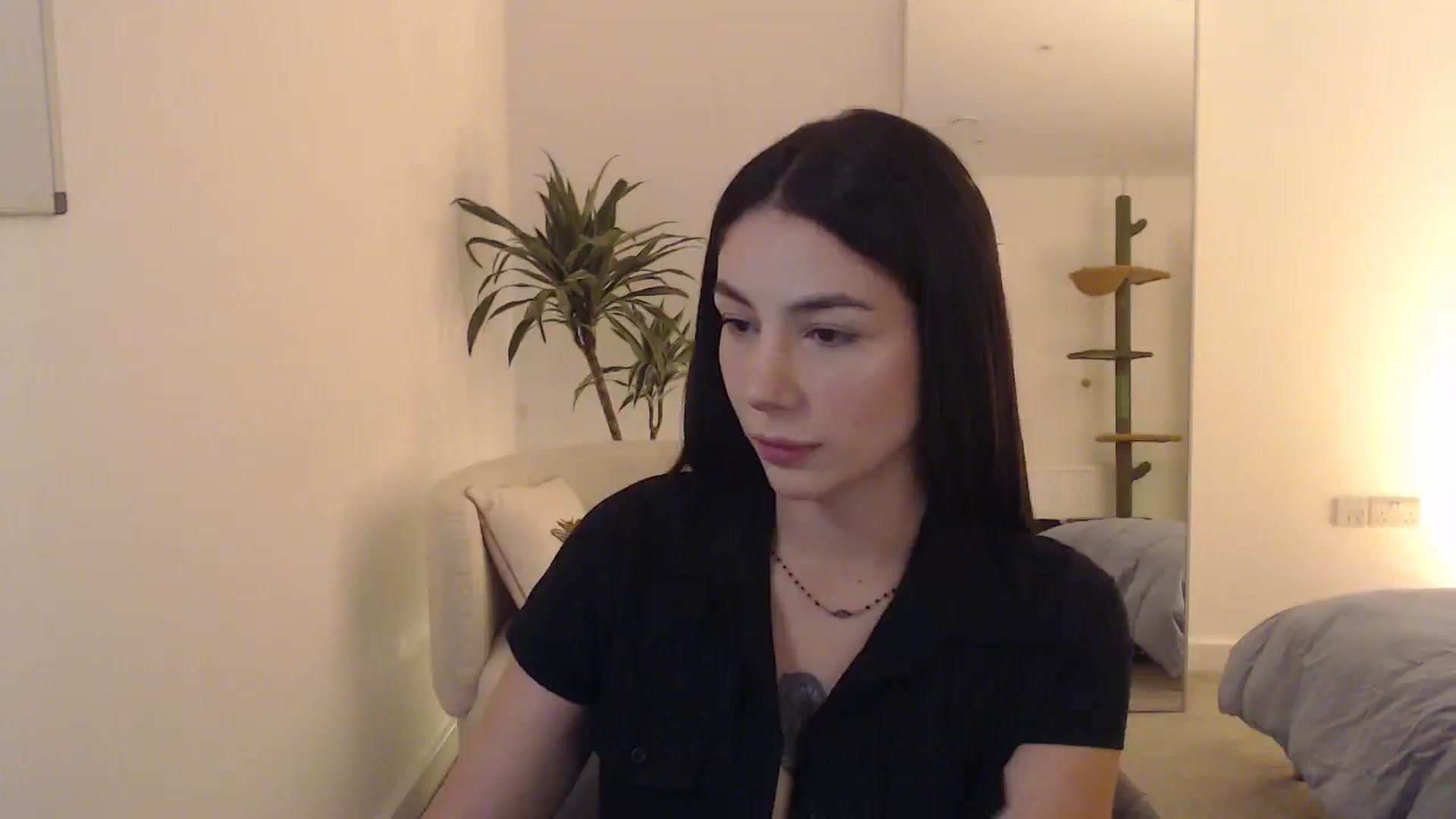 Gallery image thumbnail from anacardi's myfreecams stream on, 10/12/2024, 18:06 image 3 of 20