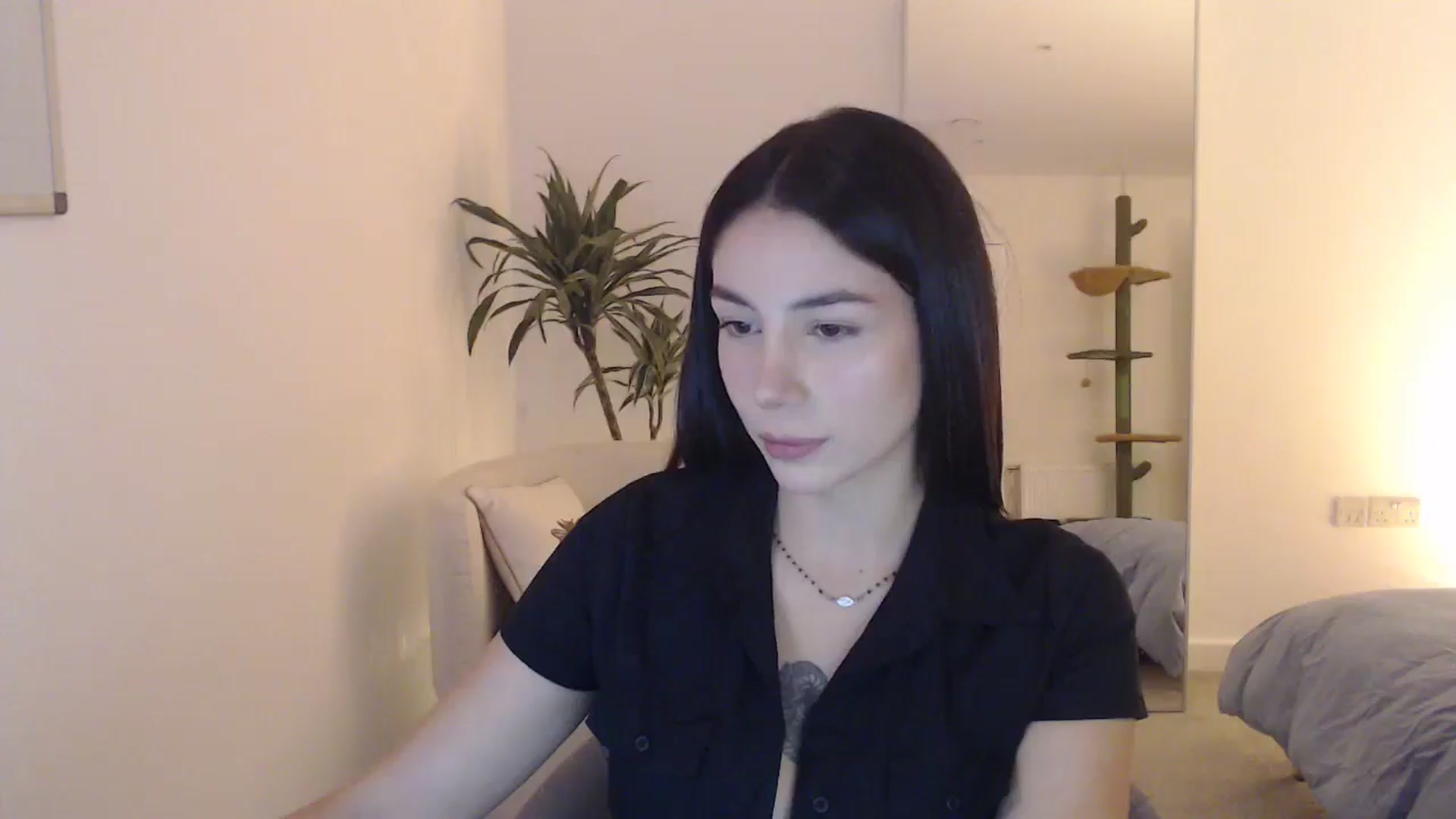 Gallery image thumbnail from anacardi's myfreecams stream on, 10/12/2024, 18:06 image 4 of 20