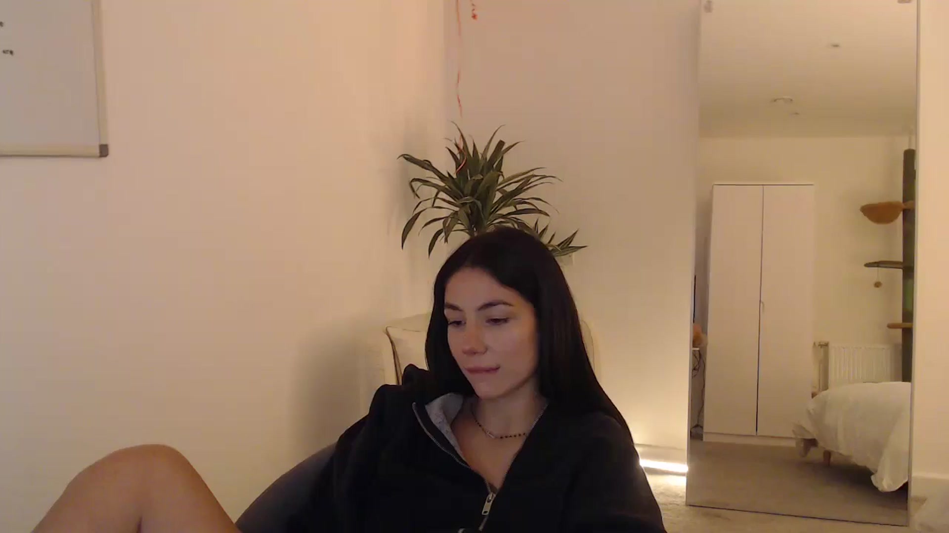 Gallery image thumbnail from anacardi's myfreecams stream on, 10/13/2024, 01:00 image 6 of 20
