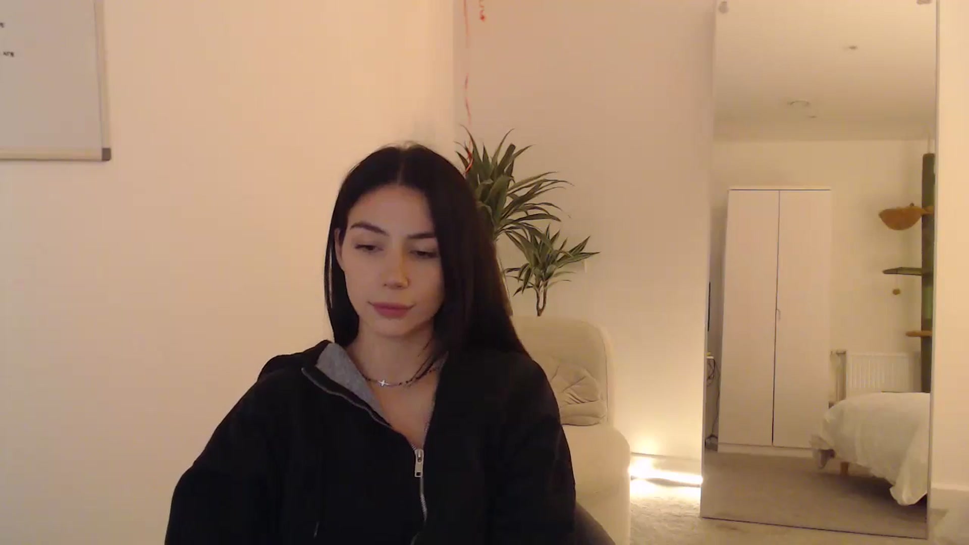 Gallery image thumbnail from anacardi's myfreecams stream on, 10/13/2024, 01:00 image 14 of 20