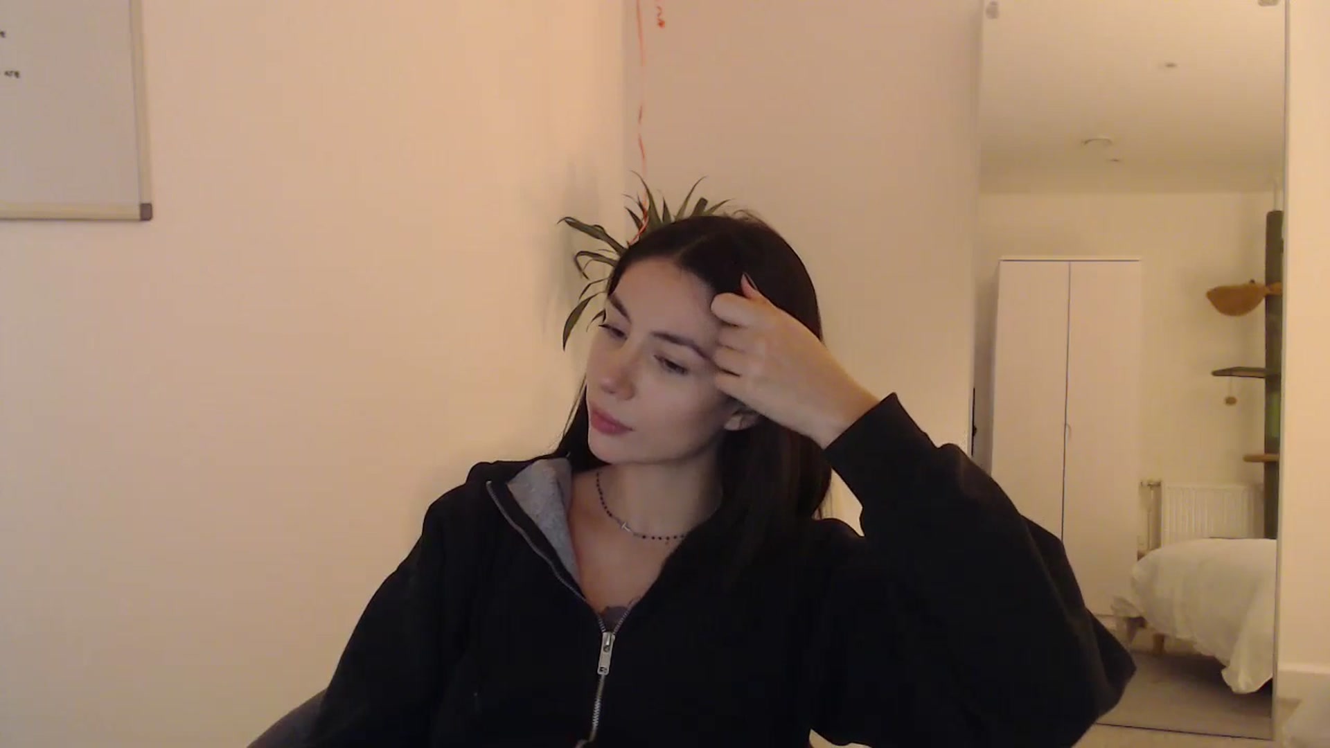 Gallery image thumbnail from anacardi's myfreecams stream on, 10/13/2024, 01:00 image 18 of 20