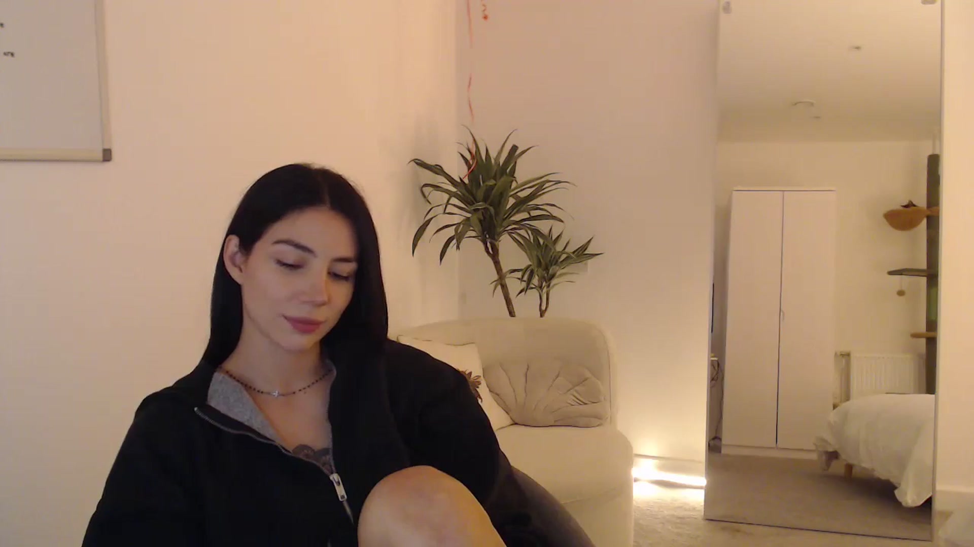 Gallery image thumbnail from anacardi's myfreecams stream on, 10/13/2024, 01:00 image 13 of 20