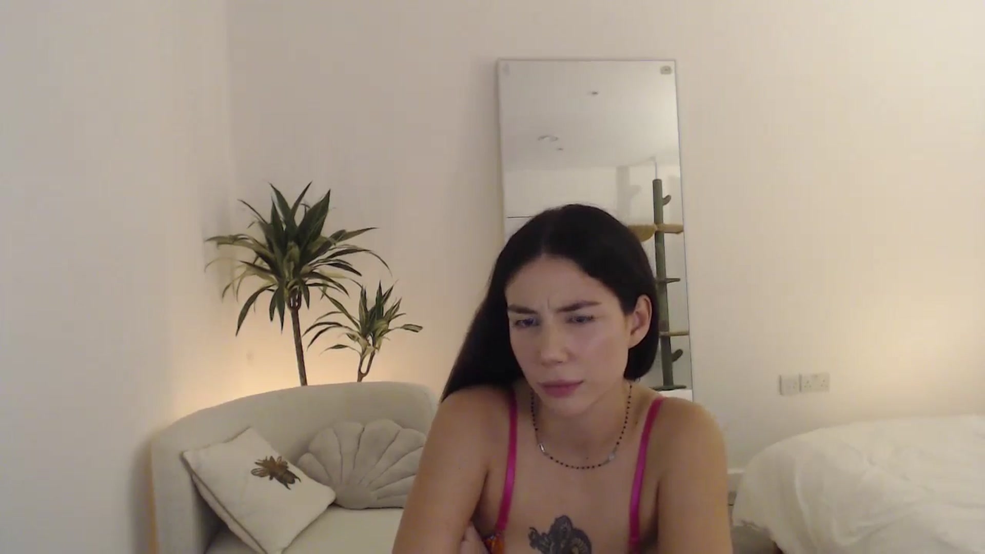 Gallery image thumbnail from anacardi's myfreecams stream on, 10/18/2024, 23:21 image 18 of 20
