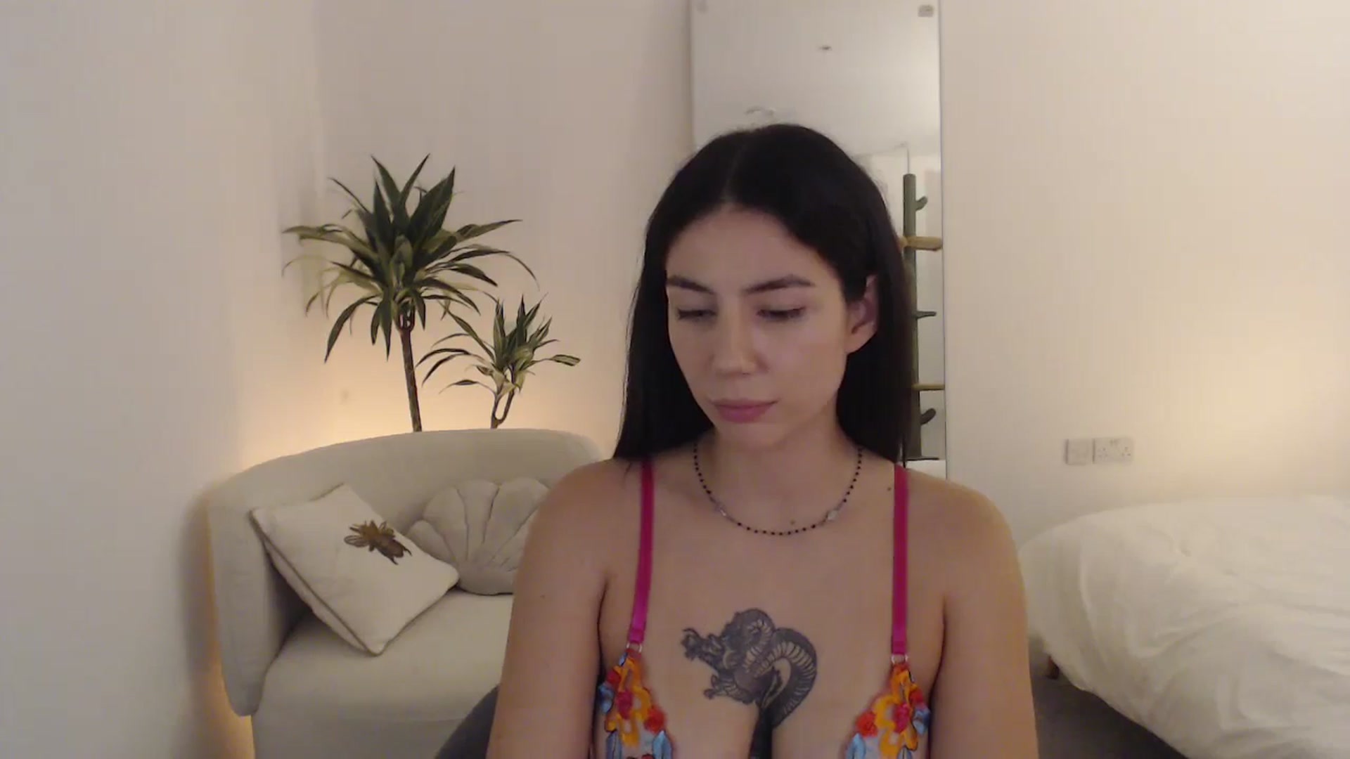 Gallery image thumbnail from anacardi's myfreecams stream on, 10/19/2024, 24:20 image 12 of 20