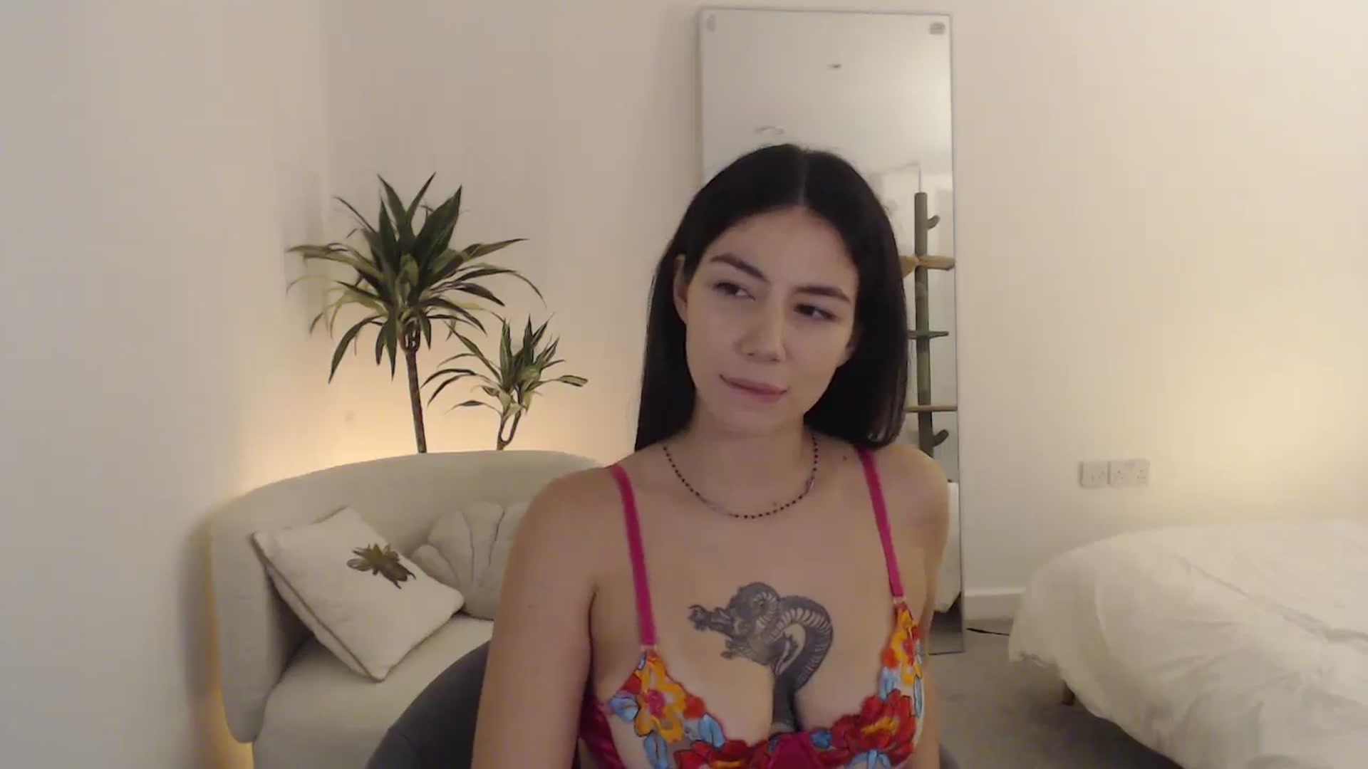 Gallery image thumbnail from anacardi's myfreecams stream on, 10/19/2024, 24:20 image 18 of 20