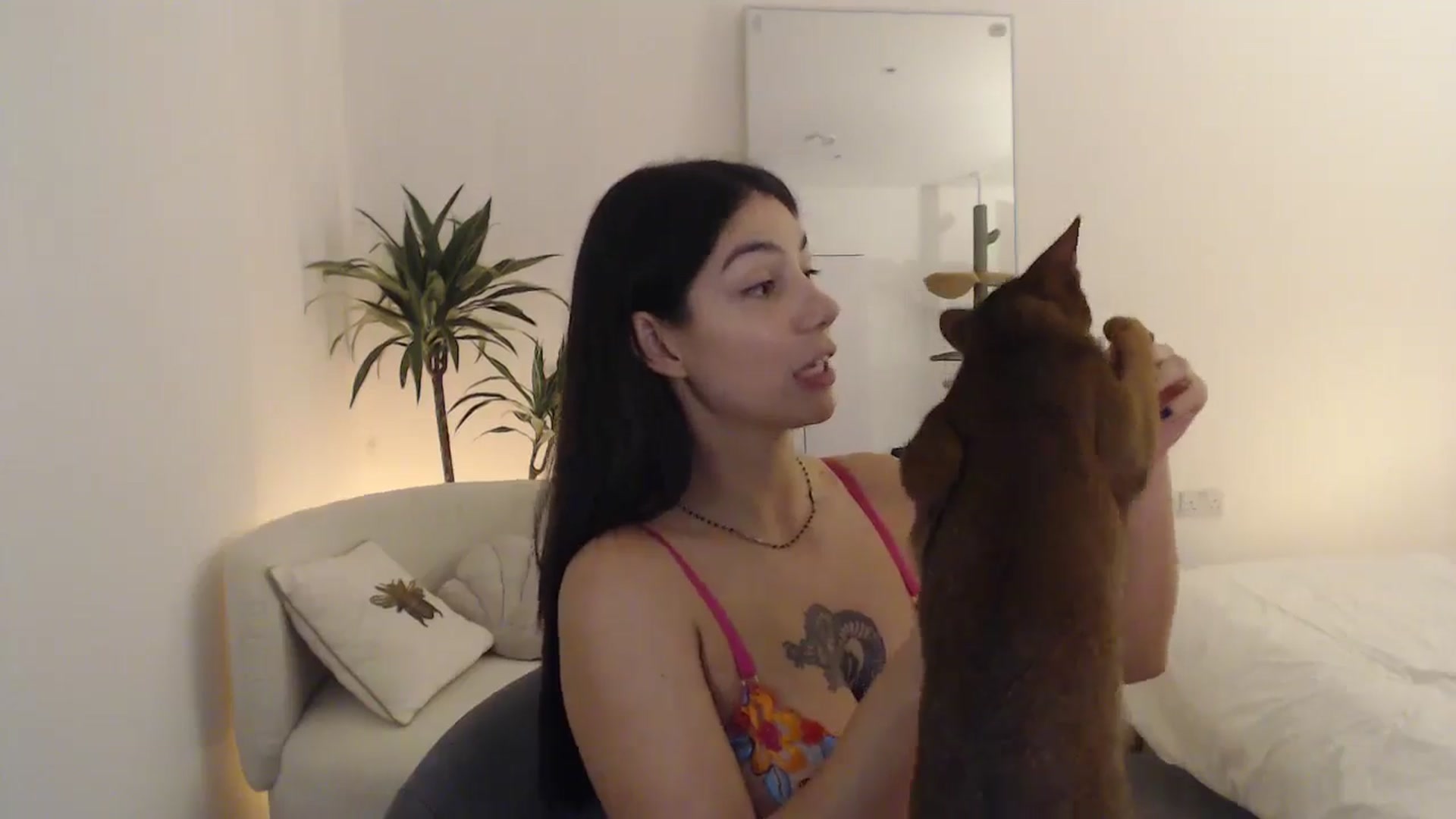 Gallery image thumbnail from anacardi's myfreecams stream on, 10/19/2024, 24:20 image 17 of 20