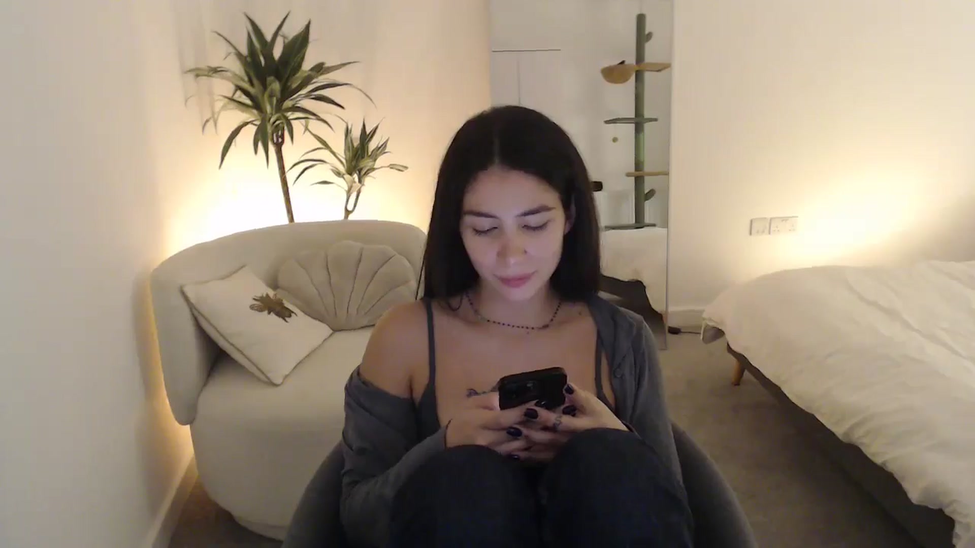 Gallery image thumbnail from anacardi's myfreecams stream on, 10/21/2024, 22:32 image 20 of 20