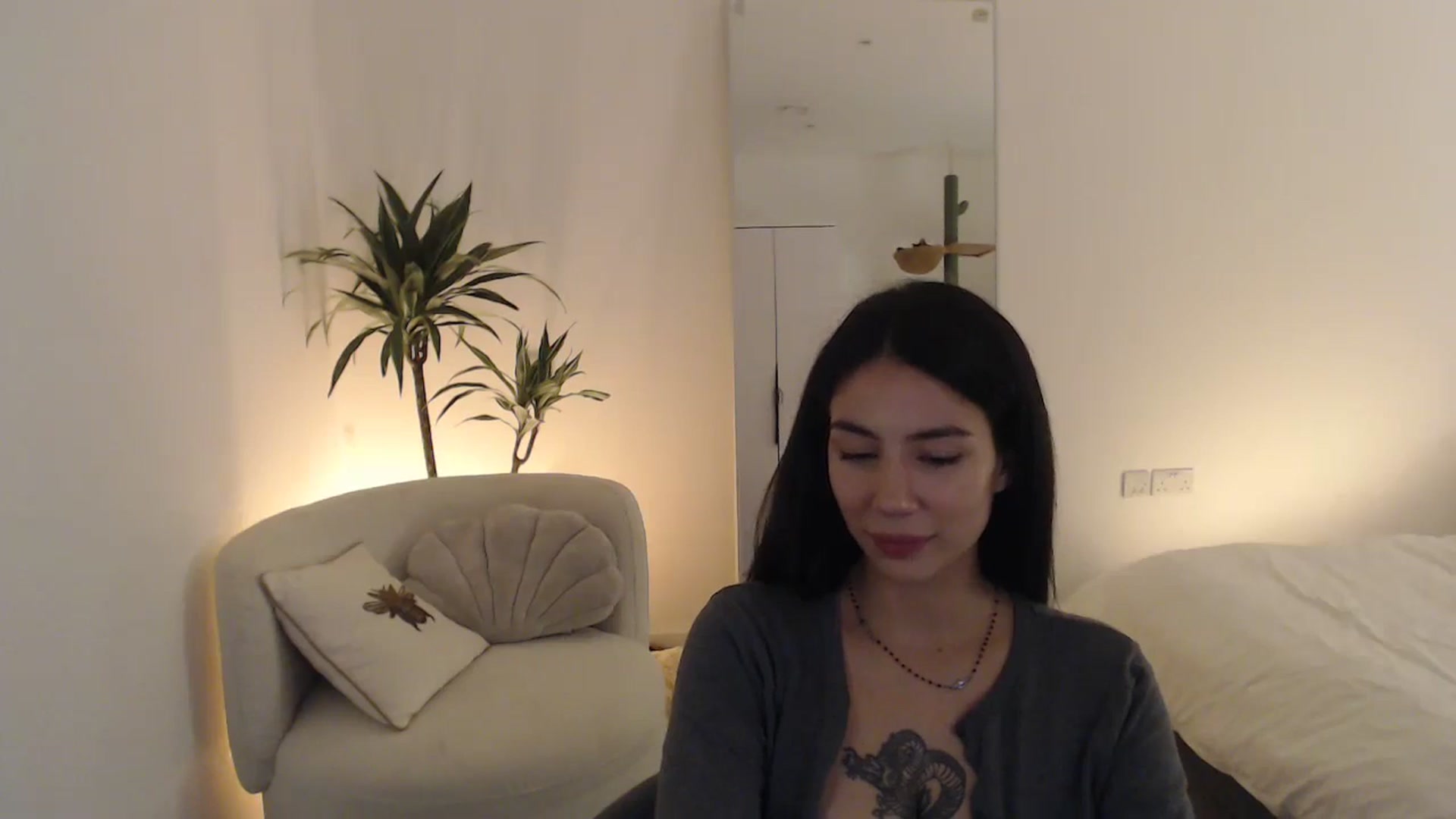 Gallery image thumbnail from anacardi's myfreecams stream on, 10/21/2024, 22:32 image 16 of 20