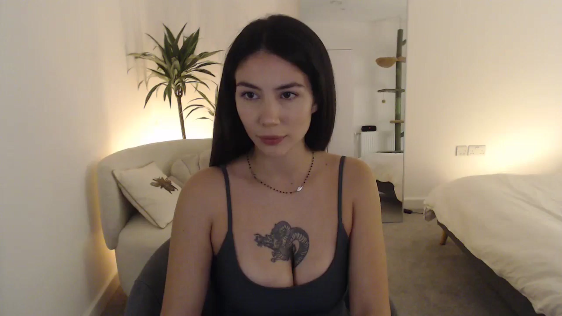 Gallery image thumbnail from anacardi's myfreecams stream on, 10/21/2024, 22:32 image 1 of 20