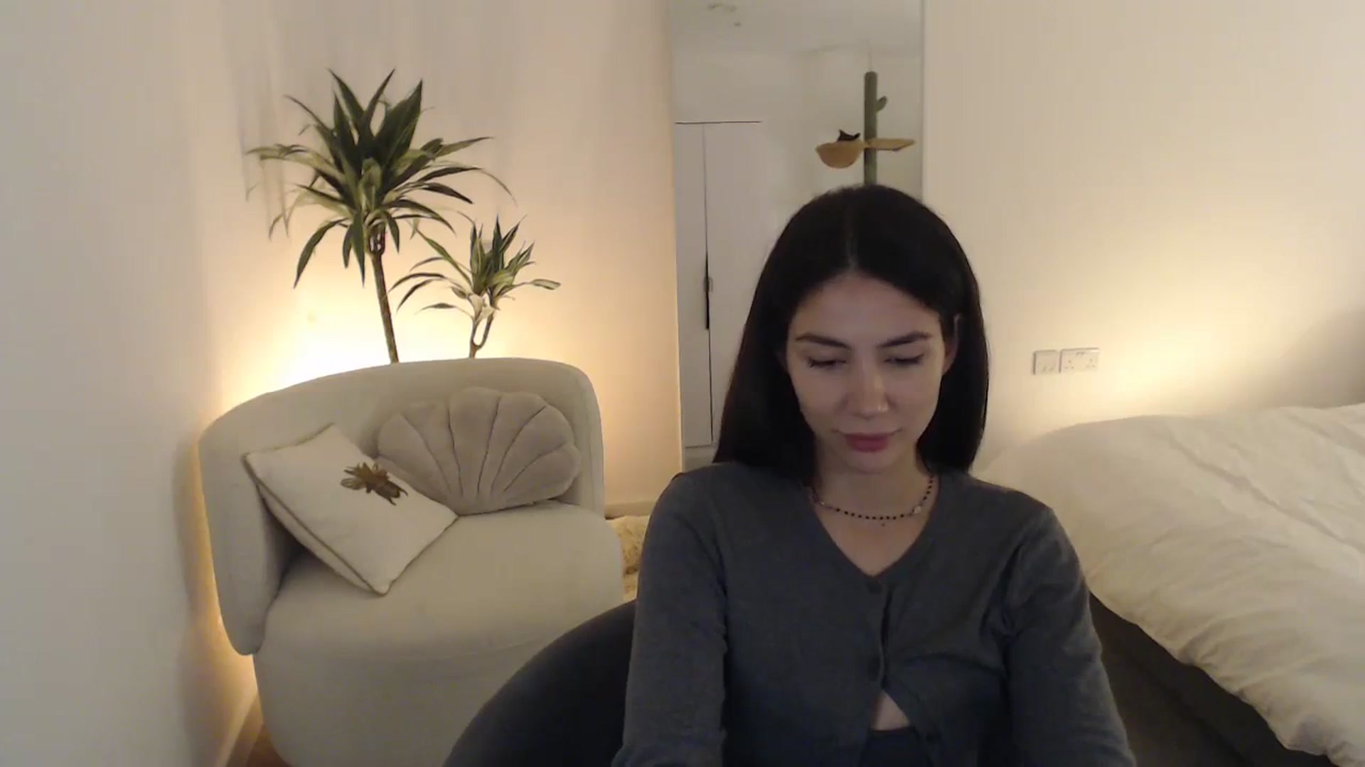 Gallery image thumbnail from anacardi's myfreecams stream on, 10/21/2024, 22:32 image 14 of 20