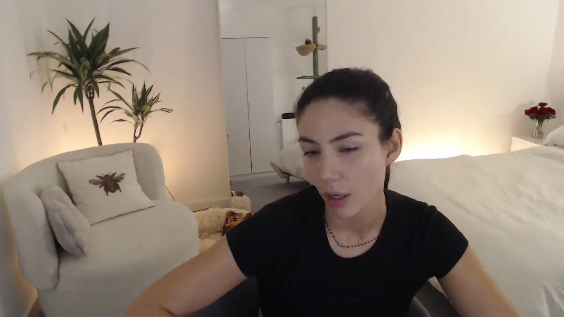 Gallery image thumbnail from anacardi's myfreecams stream on, 10/22/2024, 23:26 image 17 of 20