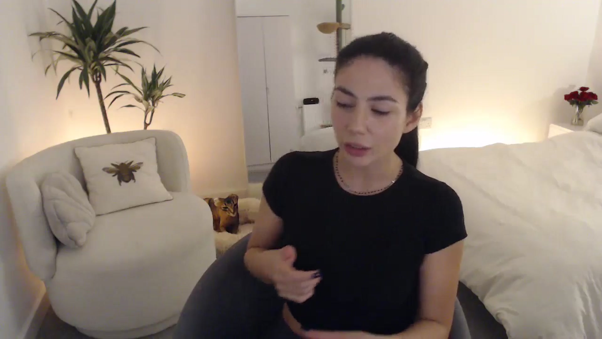 Gallery image thumbnail from anacardi's myfreecams stream on, 10/22/2024, 23:26 image 12 of 20