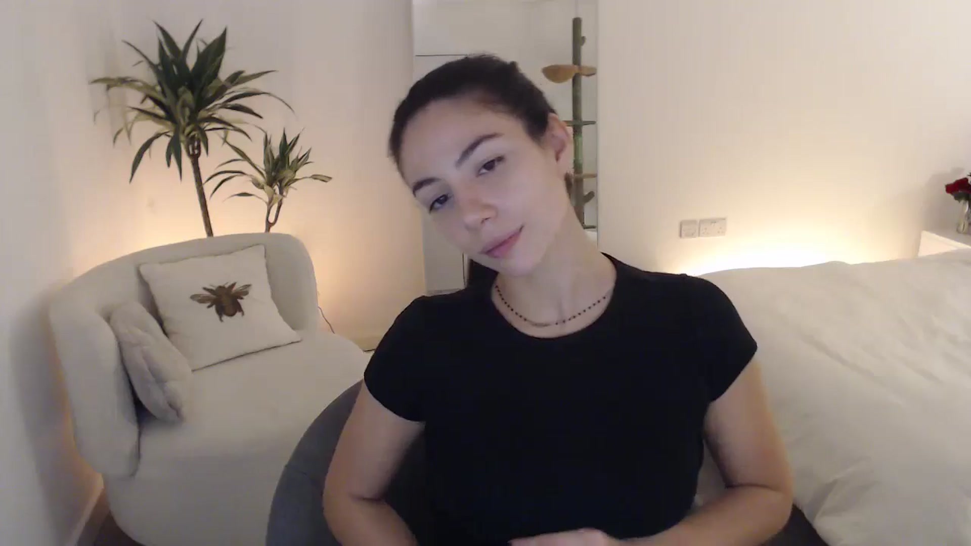 Gallery image thumbnail from anacardi's myfreecams stream on, 10/23/2024, 24:08 image 13 of 20