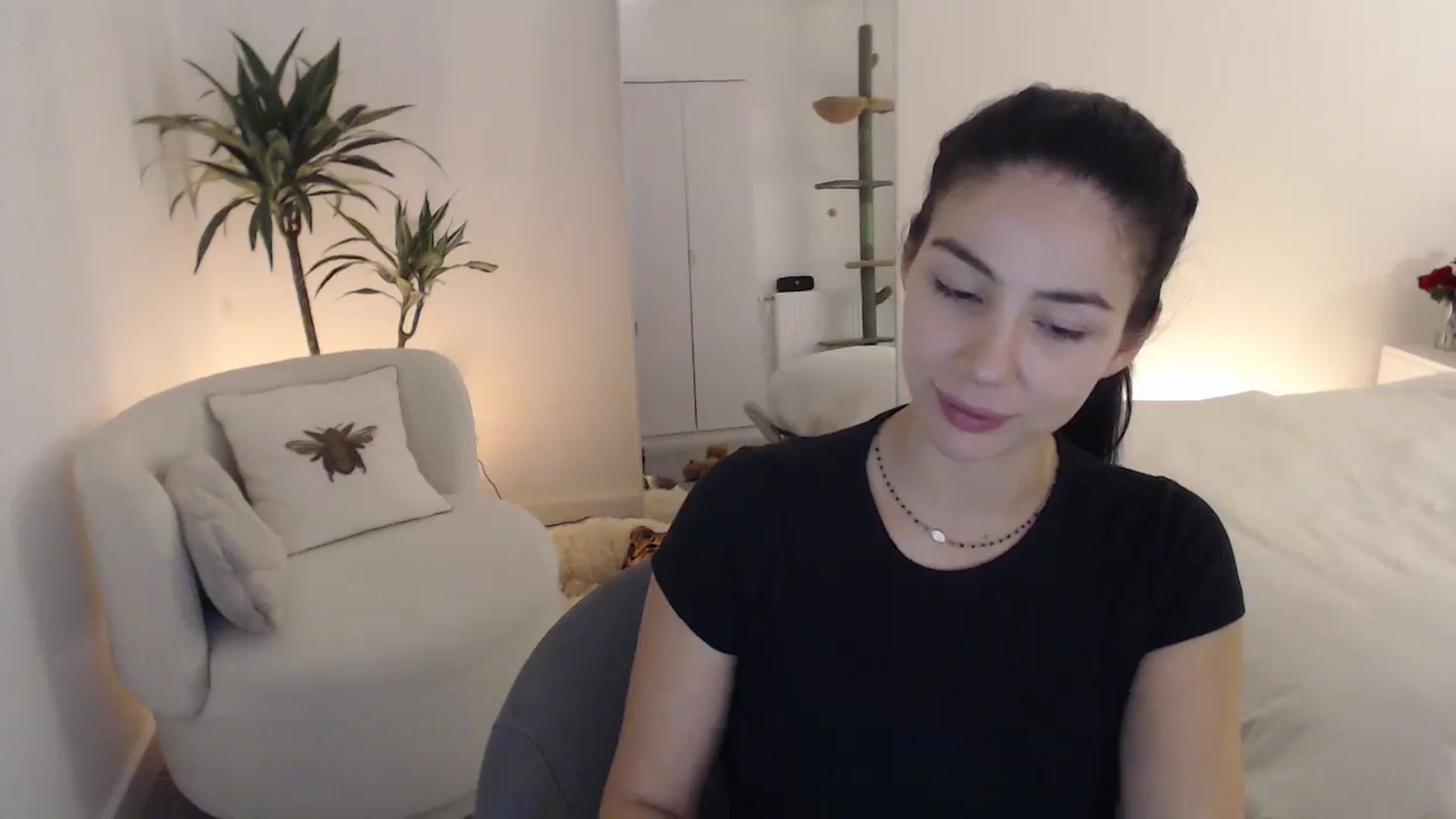Gallery image thumbnail from anacardi's myfreecams stream on, 10/23/2024, 24:08 image 12 of 20