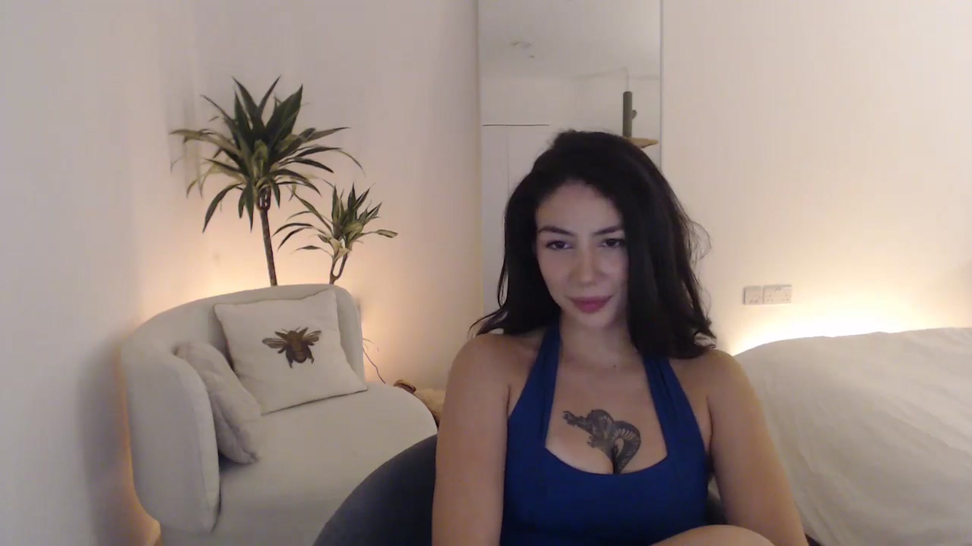 Gallery image thumbnail from anacardi's myfreecams stream on, 10/24/2024, 22:15 image 2 of 20
