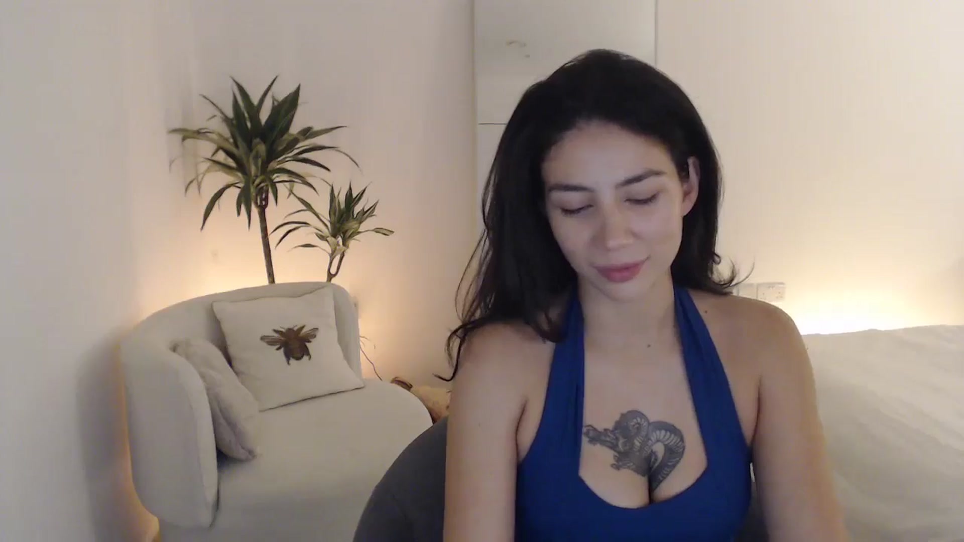 Gallery image thumbnail from anacardi's myfreecams stream on, 10/24/2024, 22:15 image 14 of 20