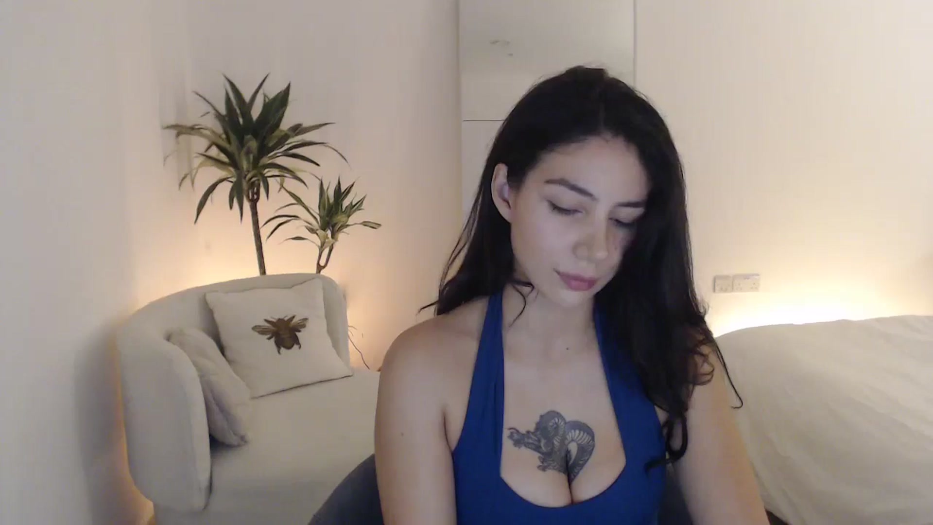 Gallery image thumbnail from anacardi's myfreecams stream on, 10/24/2024, 22:15 image 13 of 20