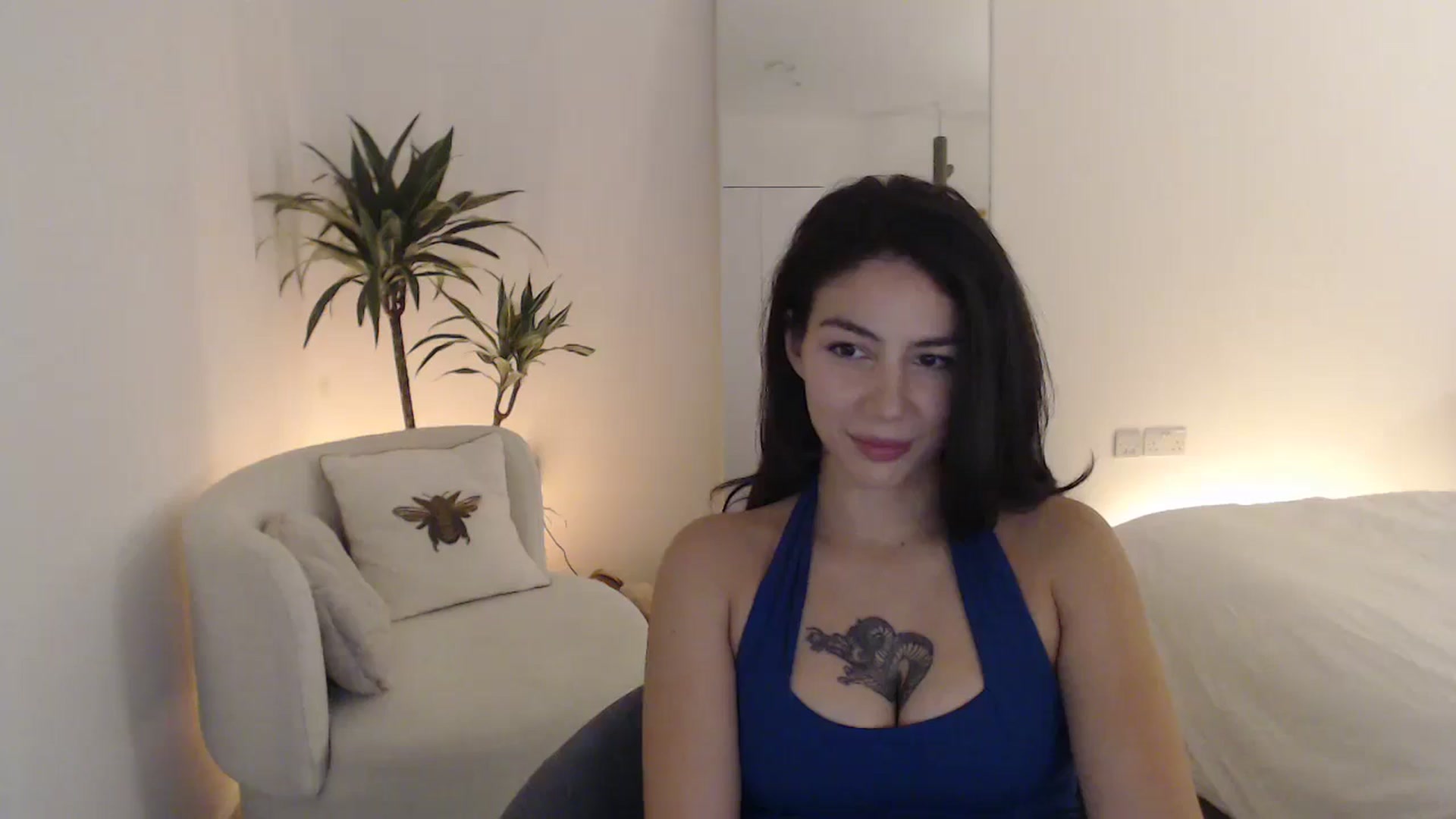 Gallery image thumbnail from anacardi's myfreecams stream on, 10/24/2024, 22:15 image 6 of 20
