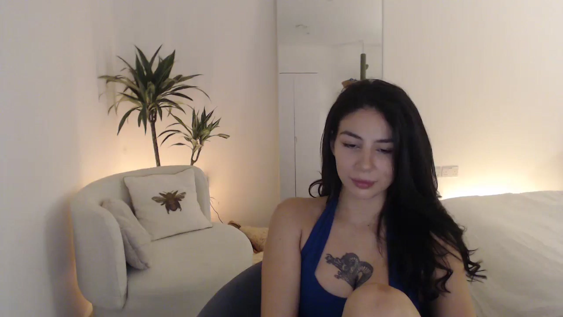 Gallery image thumbnail from anacardi's myfreecams stream on, 10/24/2024, 22:15 image 9 of 20