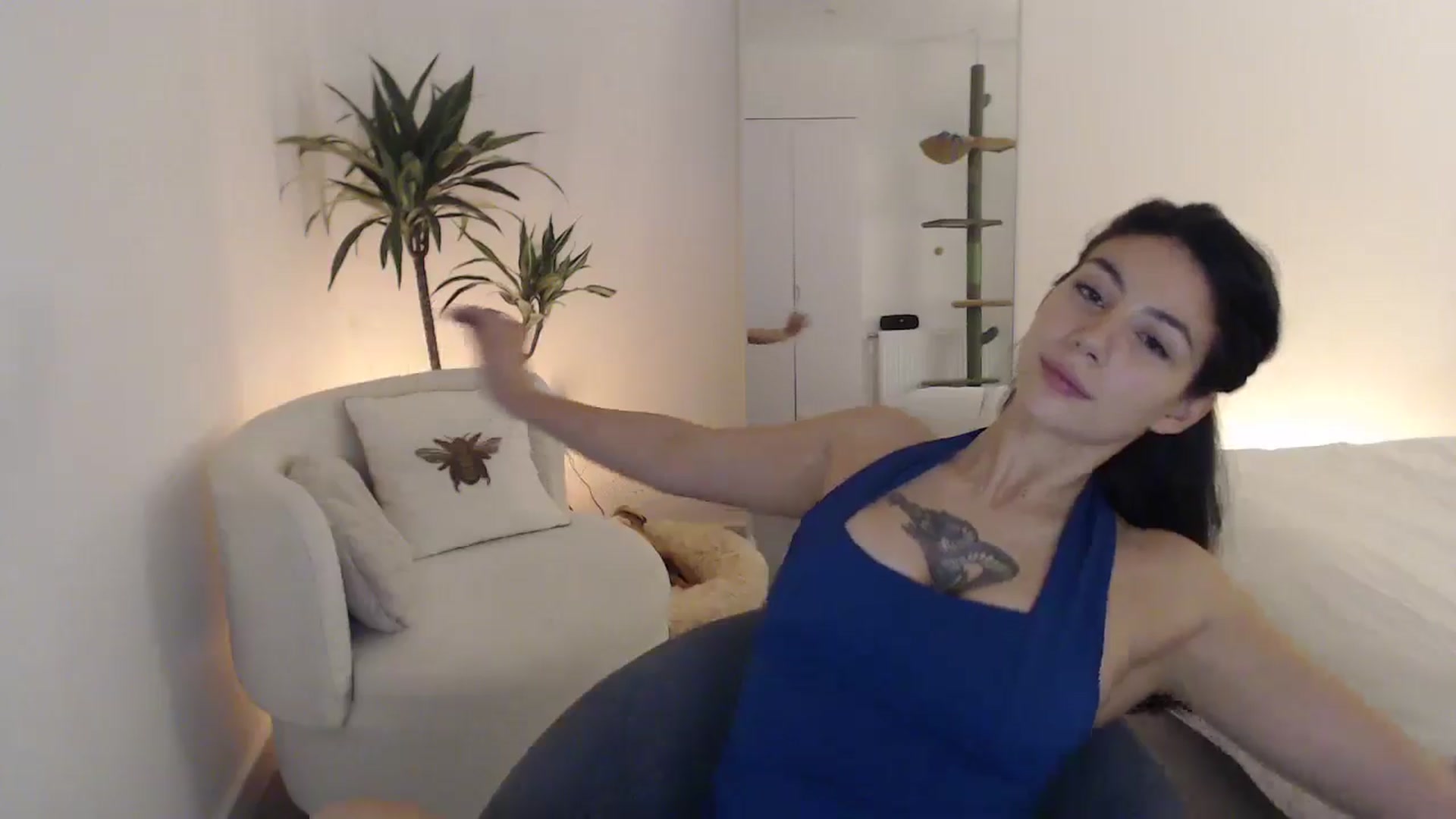 Gallery image thumbnail from anacardi's myfreecams stream on, 10/24/2024, 22:32 image 18 of 20
