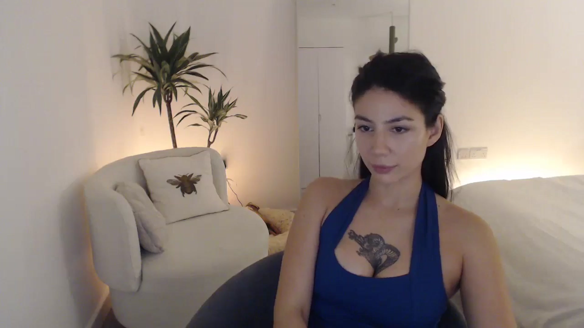 Gallery image thumbnail from anacardi's myfreecams stream on, 10/24/2024, 22:32 image 9 of 20