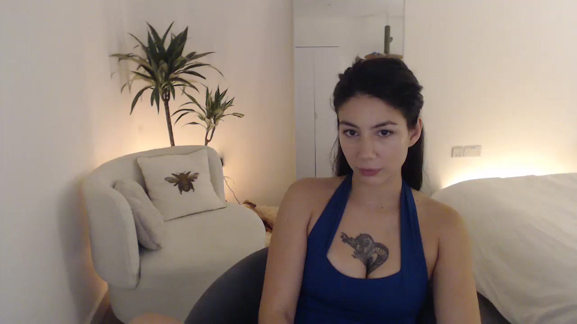 Gallery image thumbnail from anacardi's myfreecams stream on, 10/24/2024, 22:32 image 19 of 20