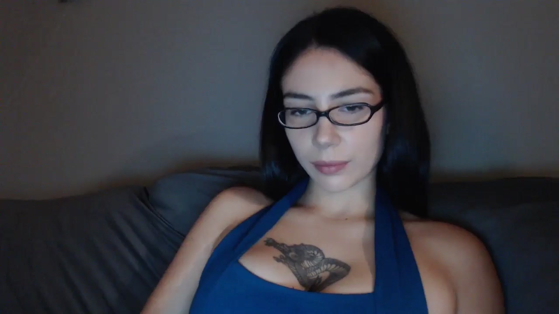 Gallery image thumbnail from anacardi's myfreecams stream on, 10/31/2024, 19:59 image 17 of 20