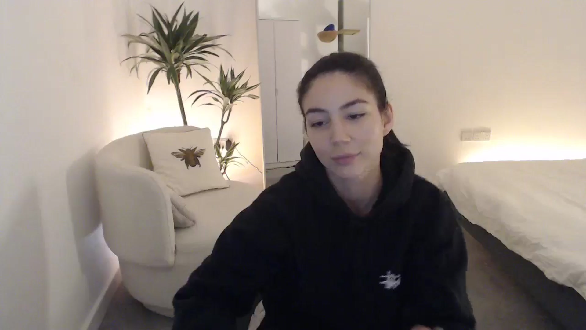 Gallery image thumbnail from anacardi's myfreecams stream on, 11/08/2024, 23:51 image 17 of 20