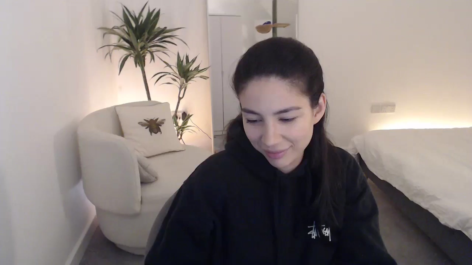 Gallery image thumbnail from anacardi's myfreecams stream on, 11/08/2024, 23:51 image 1 of 20
