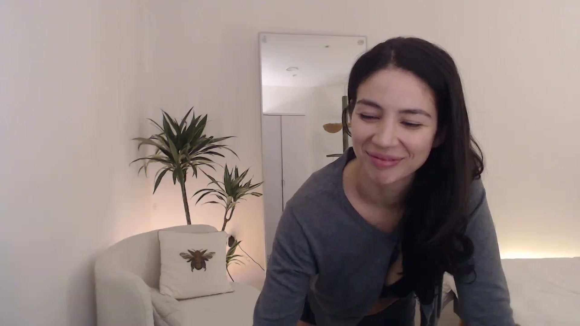 Gallery image thumbnail from anacardi's myfreecams stream on, 11/09/2024, 04:43 image 6 of 20