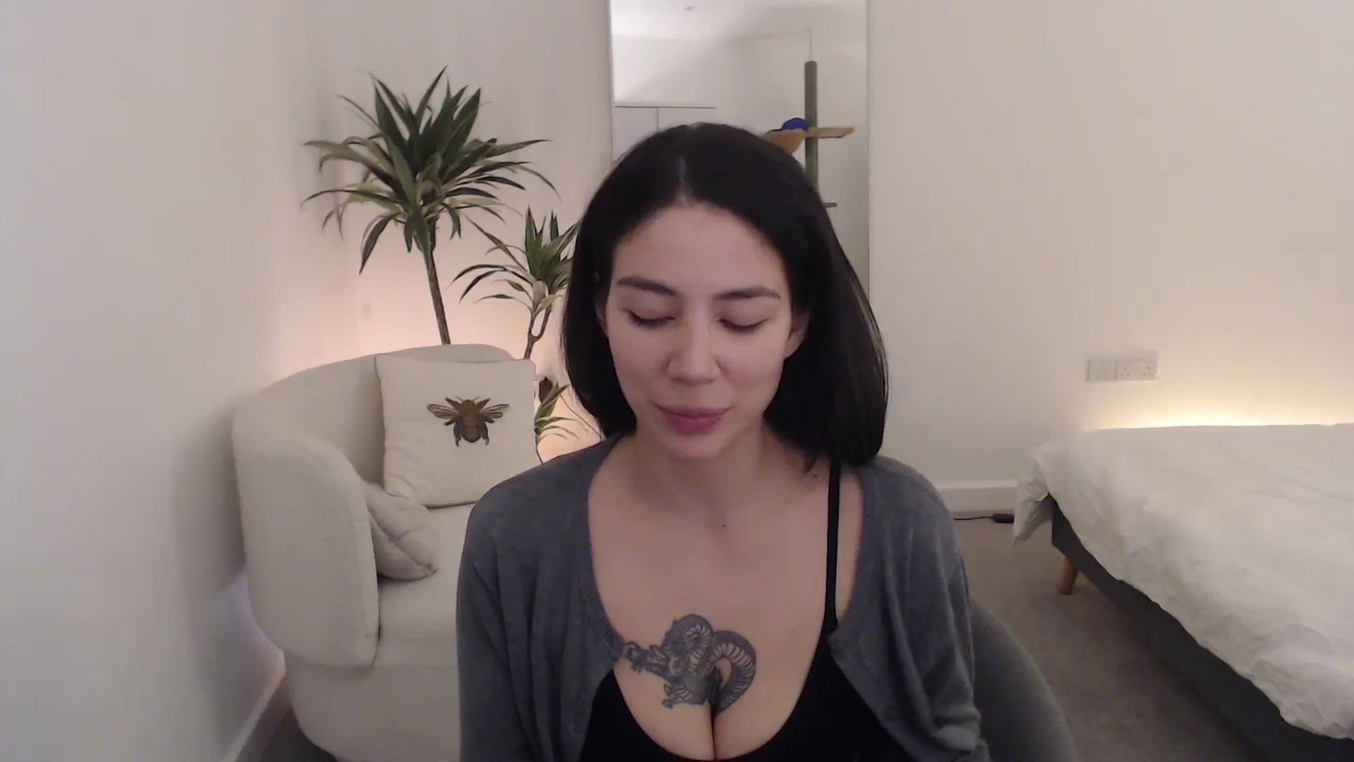 Gallery image thumbnail from anacardi's myfreecams stream on, 11/09/2024, 04:43 image 12 of 20