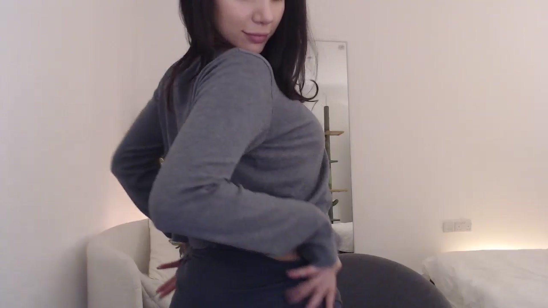 Gallery image thumbnail from anacardi's myfreecams stream on, 11/09/2024, 04:43 image 8 of 20