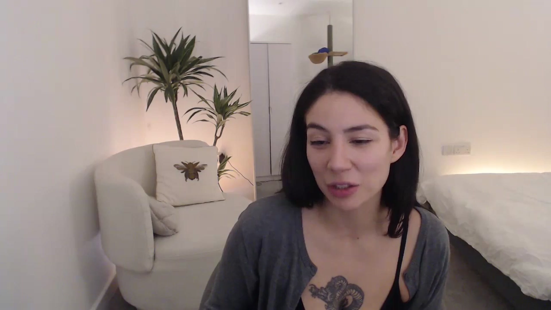 Gallery image thumbnail from anacardi's myfreecams stream on, 11/09/2024, 04:43 image 13 of 20