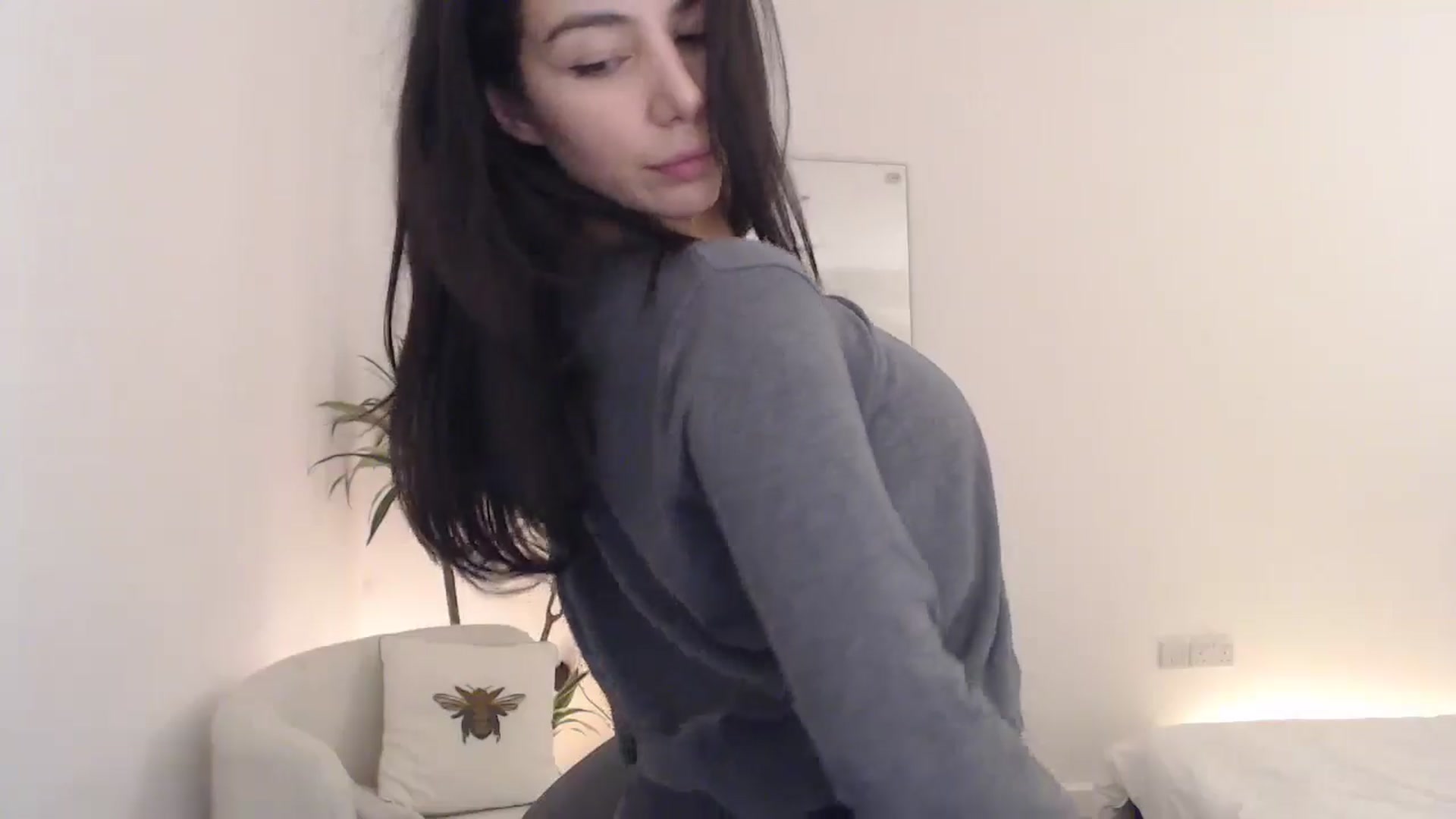 Gallery image thumbnail from anacardi's myfreecams stream on, 11/09/2024, 04:43 image 3 of 20