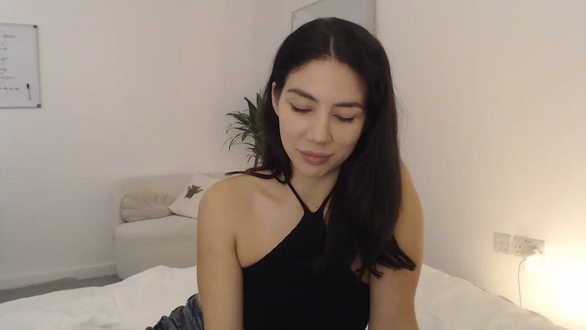 Gallery image thumbnail from anacardi's myfreecams stream on, 11/10/2024, 03:39 image 18 of 20