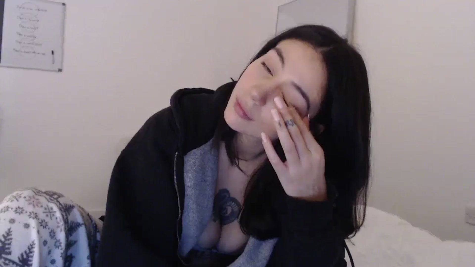 Gallery image thumbnail from anacardi's myfreecams stream on, 11/12/2024, 01:45 image 18 of 20