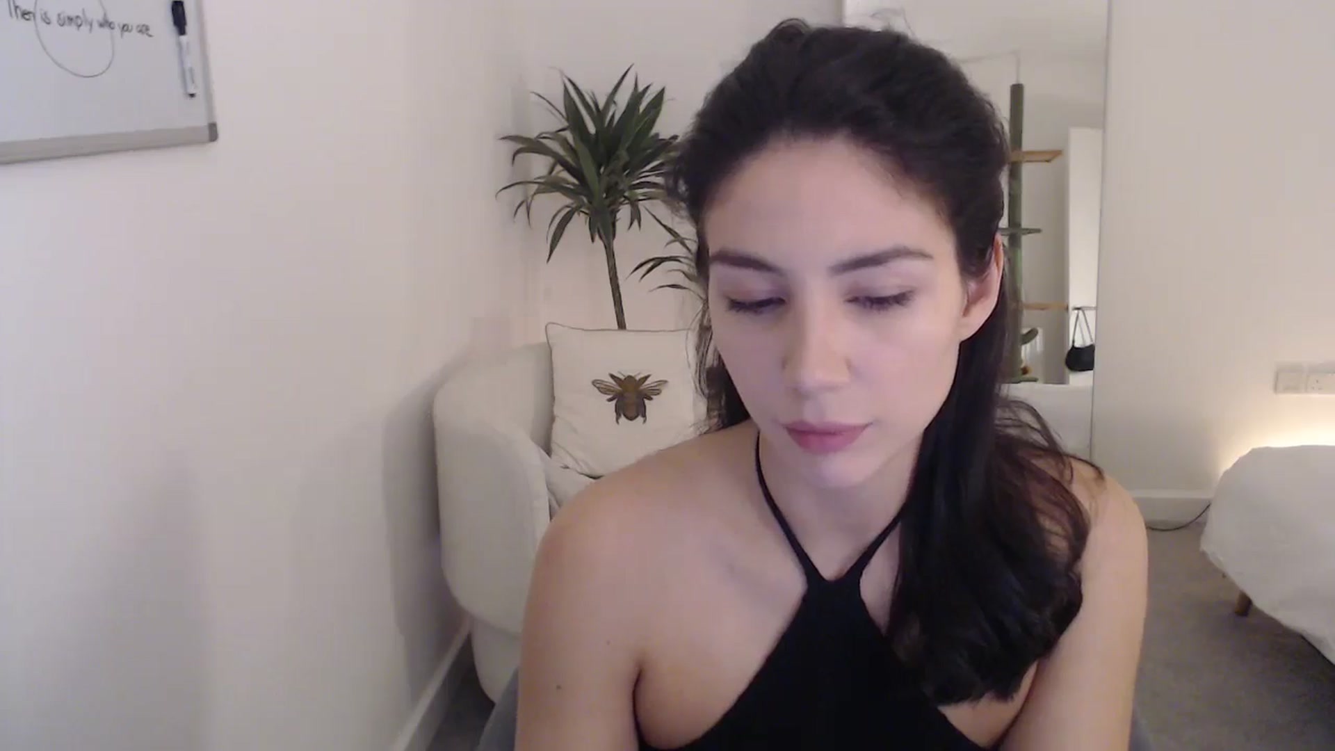 Gallery image thumbnail from anacardi's myfreecams stream on, 11/14/2024, 19:25 image 16 of 20