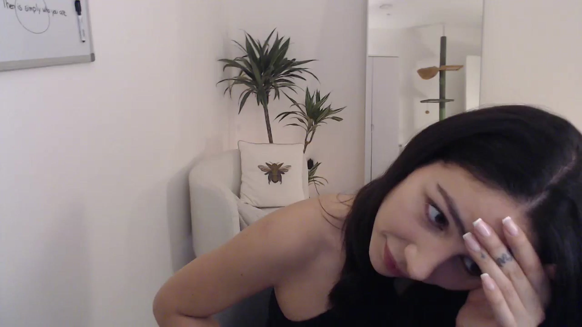 Gallery image thumbnail from anacardi's myfreecams stream on, 11/14/2024, 19:25 image 19 of 20