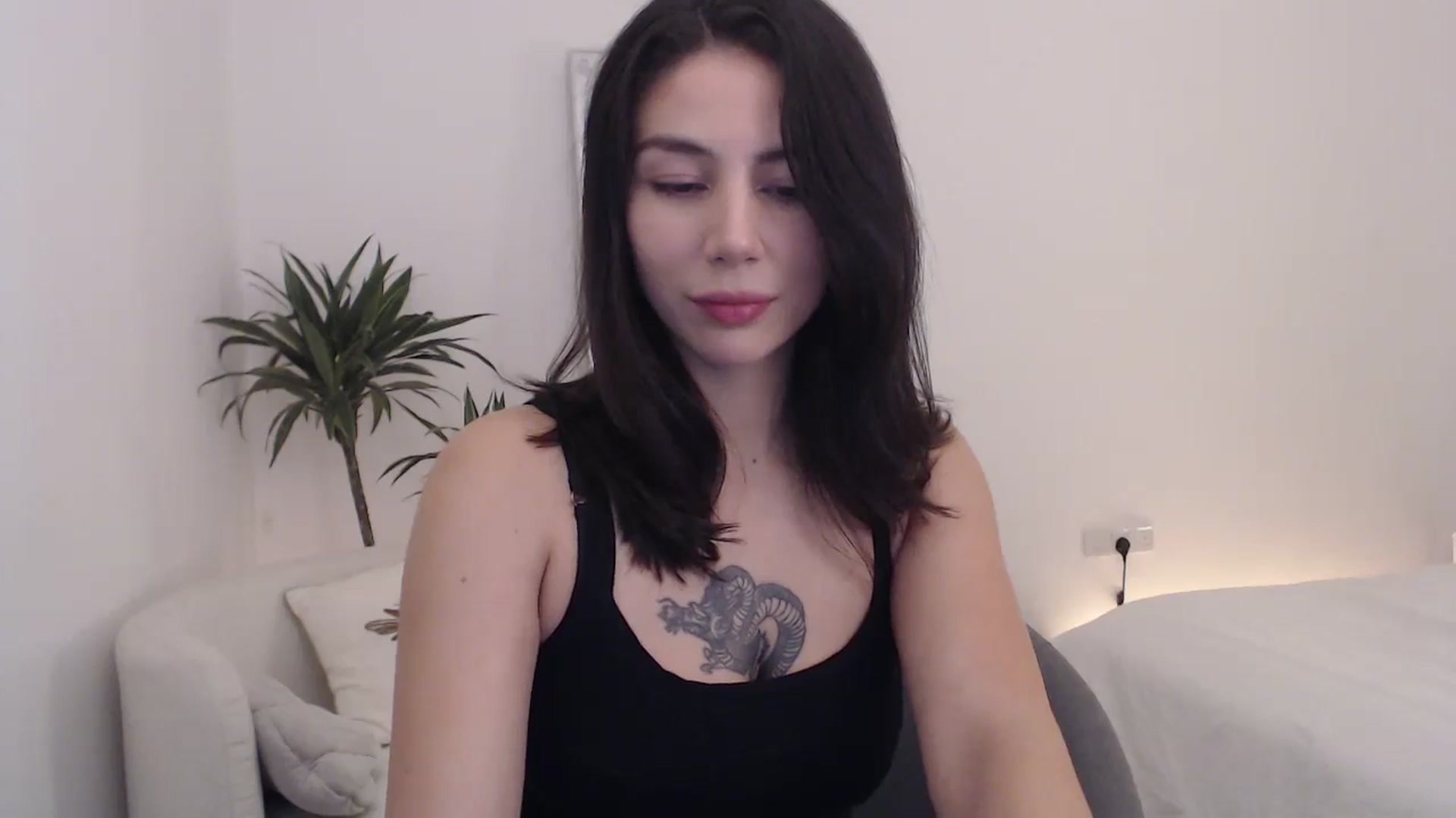 Gallery image thumbnail from anacardi's myfreecams stream on, 11/17/2024, 02:35 image 6 of 20