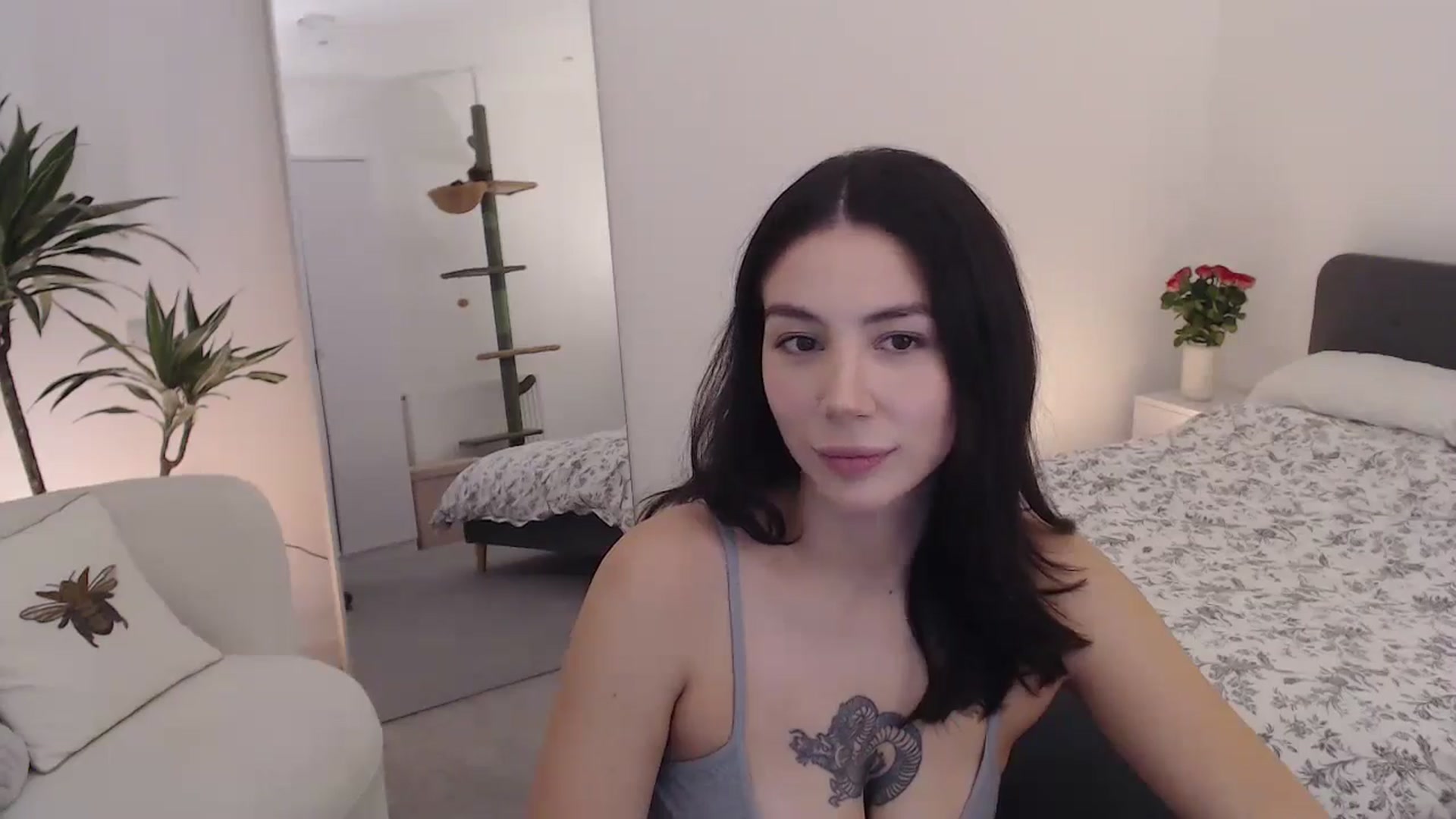 Gallery image thumbnail from anacardi's myfreecams stream on, 11/17/2024, 21:20 image 9 of 20