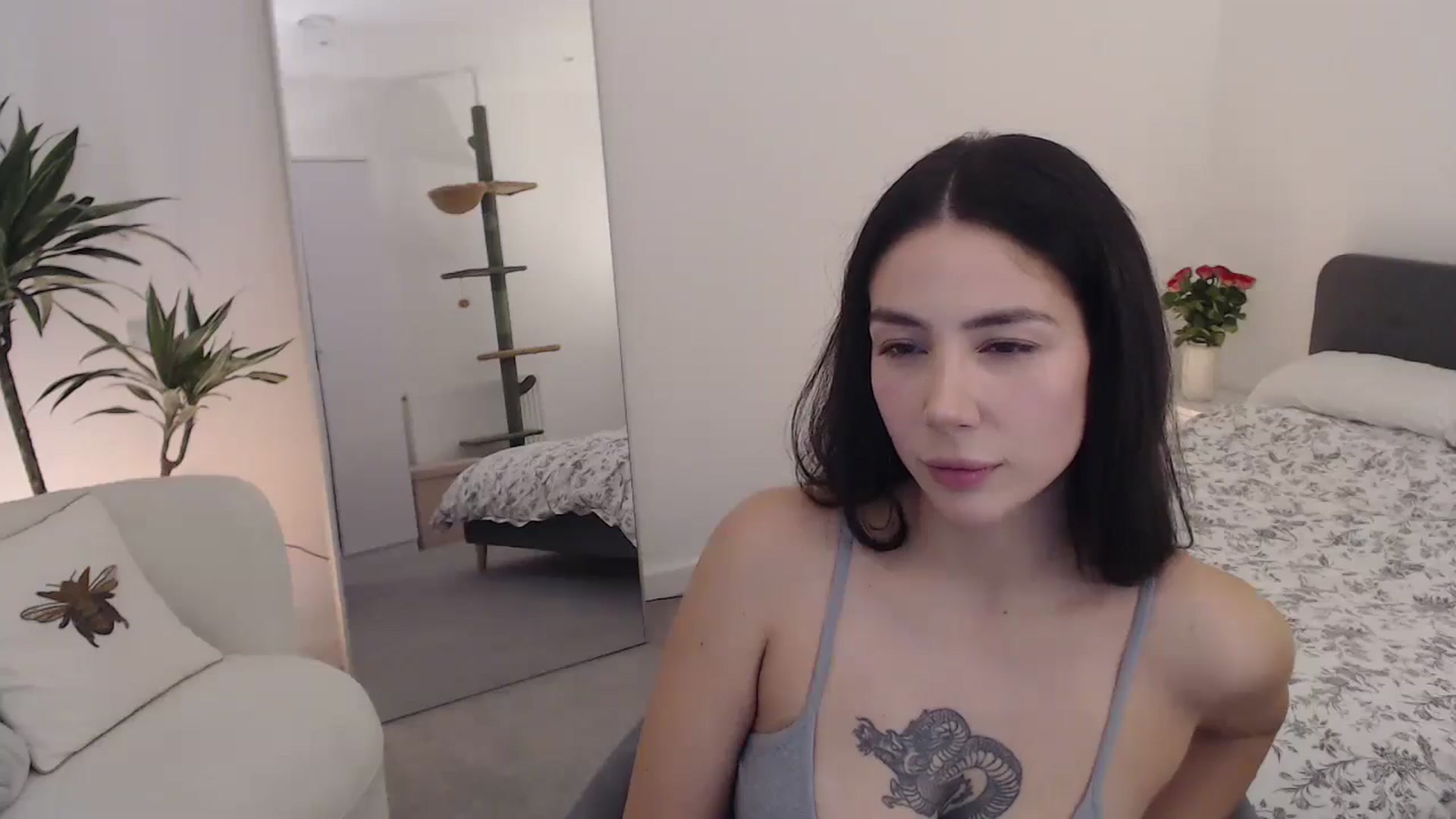Gallery image thumbnail from anacardi's myfreecams stream on, 11/17/2024, 21:20 image 5 of 20