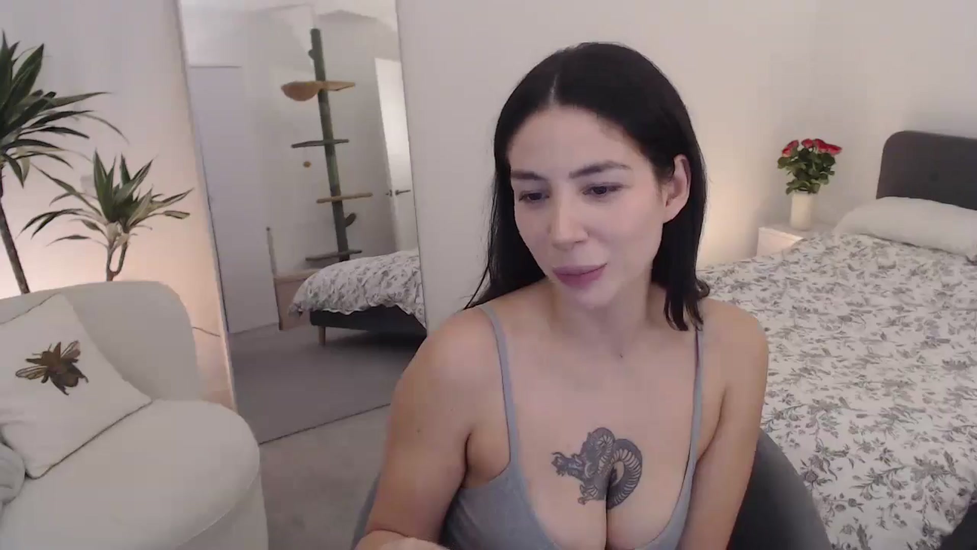 Gallery image thumbnail from anacardi's myfreecams stream on, 11/17/2024, 21:20 image 14 of 20