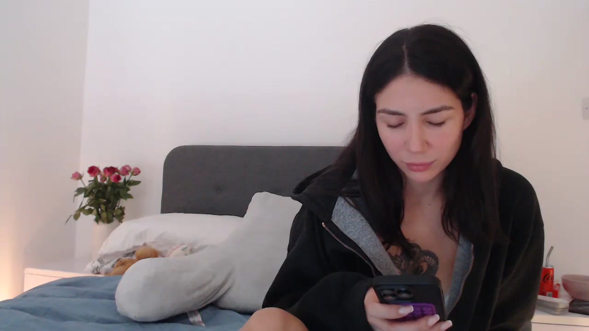 Gallery image thumbnail from anacardi's myfreecams stream on, 11/24/2024, 23:34 image 5 of 20