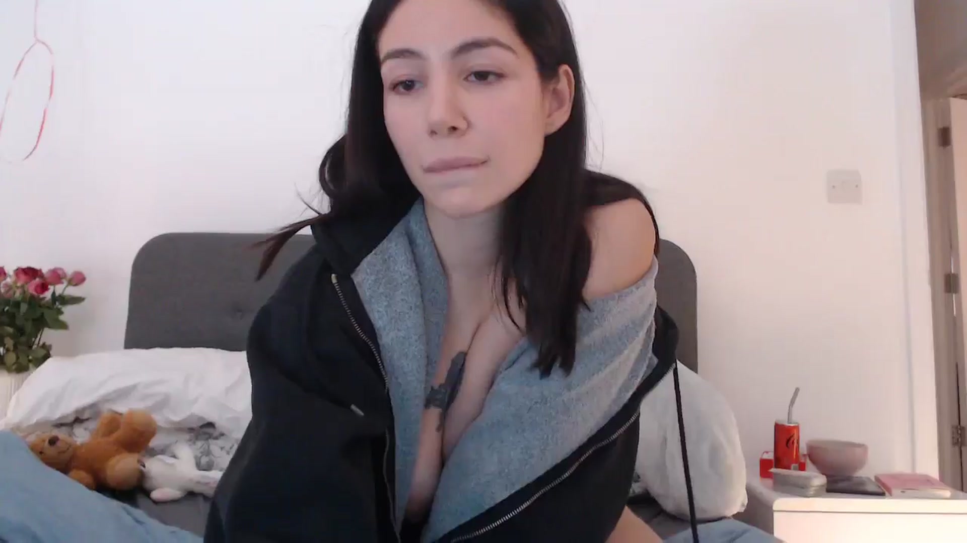 Gallery image thumbnail from anacardi's myfreecams stream on, 11/24/2024, 23:34 image 19 of 20
