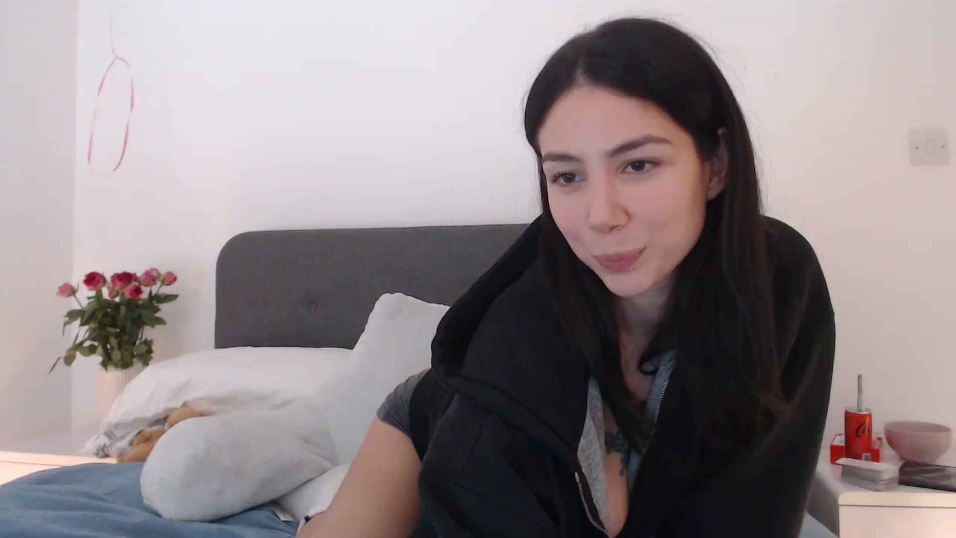 Gallery image thumbnail from anacardi's myfreecams stream on, 11/24/2024, 23:34 image 7 of 20
